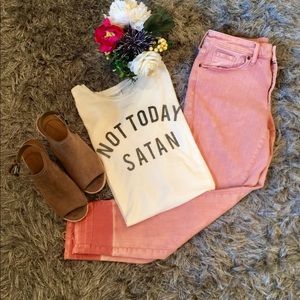 Women’s Tee Shirt 🌸